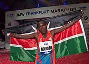 Schnellster Mann: Patrick Makau ©BMW/Annegret Hilse (10/2012)